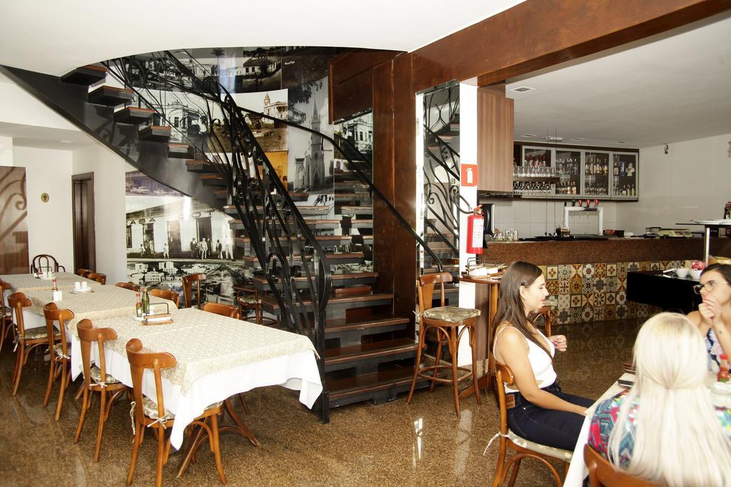Galatas Central Hotel Patos de Minas Exterior photo